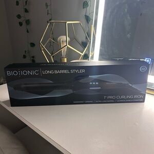 Bio Ionic Long Barrel 1” Pro Brand New
